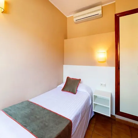 Oyo Casa Feliu مارغرَت دي مار