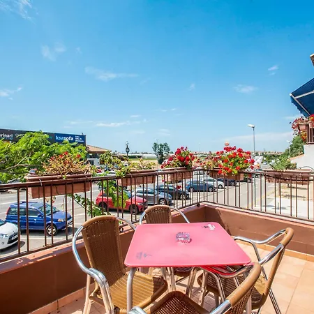 Oyo Casa Feliu بيت شباب مارغرَت دي مار